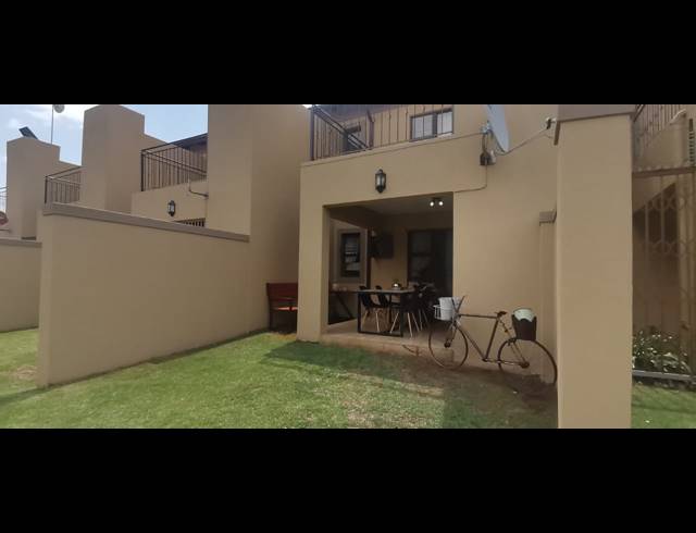 2 BEDROOM APARTMENT FOR SALE IN HEIDELBERG CENTRAL